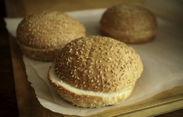 White Sesame Bun Jumbo, Sliced